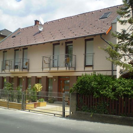 Mary Apartmanház Hévíz Exterior foto