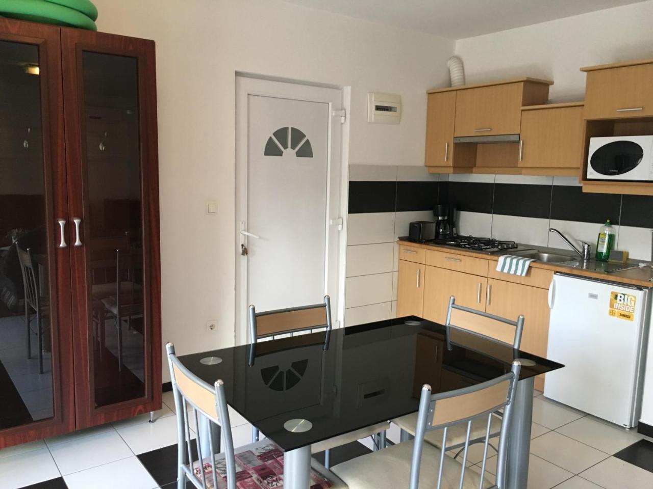 Mary Apartmanház Hévíz Exterior foto